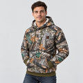 Uppvärmd hoodie med skogsmönster PyreFit Zippo, på modell, framifrån
