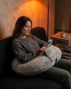 Mobilhållare för sängen som kudde – scrolla och koppla av med fria händer – produktbild 3