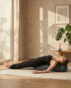 Yogabolster i sammet – fast stöd för meditation och återhämtning – produktbild 3